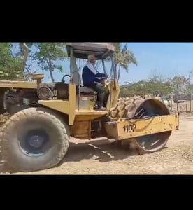 ขายรถบด10ตัน ล้อหนาม vibomag ใช้งานดี มีทะเบียน ราคา4.8