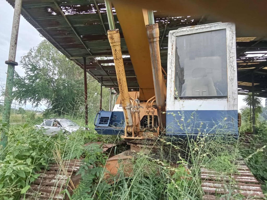 ขายรถแม็คโครkomatsu pc200-5 ใช้งานดี ใบซื้อvาย ราคา285,000 ขายรถแม็คโครkomatsu pc200-5 ใช้งานดี ใบซื้อvาย ราคา285,000