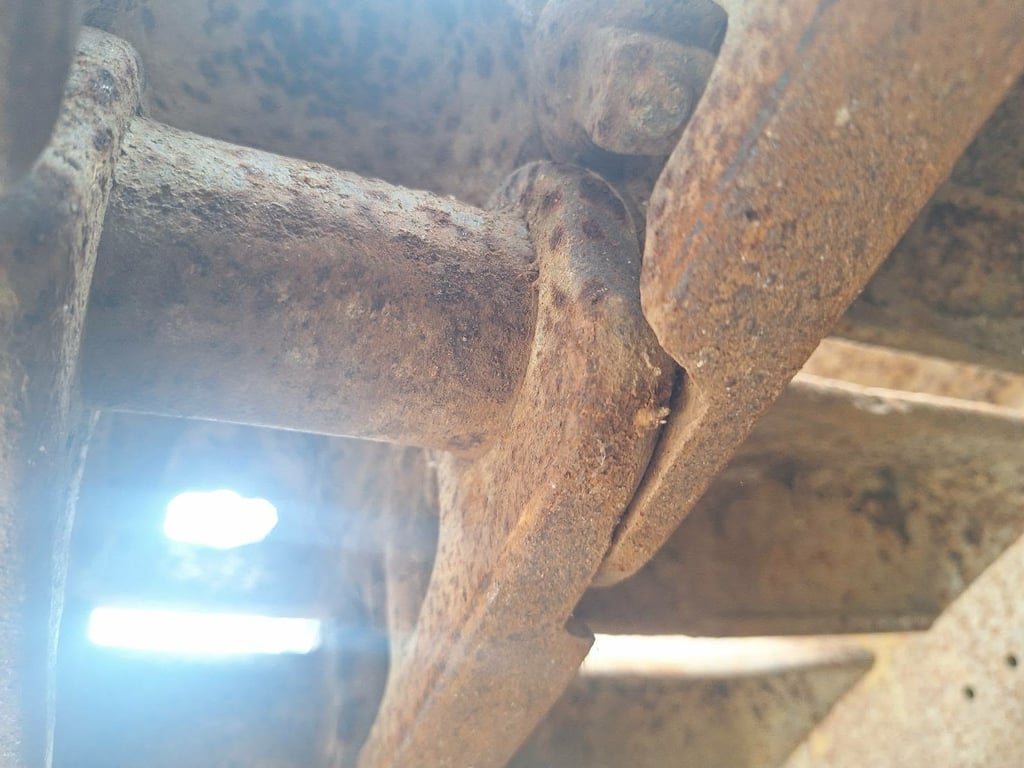 รถแทรกเตอร์cat D4D ตีนเป็ด ใช้งานดี ใบซื้อvาย ราถูกดี2.2แสน