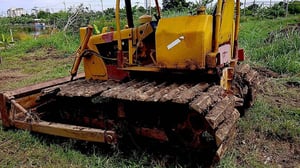 ขายรถแทรกเตอร์mitsubishi Bd2D ตีนเป็ด70ซ.ม.ใช้งานได้ปกติราคา65,000บ.