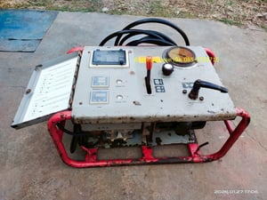 ชุดปั๊มไฮดรอลิก (ไม่รวมกระบอก) ใช้ไฟบ้าน 220V  เดิมใช้เป็นเครื่องเชื่อมท่อพีอีแบบไฮดรอลิก ตัวปั๊มใช้งานได้ปกติ จุดขั้วต่ออื่นไม่ได้ลอง ราคา 5,500 บาทไม่รวมส่ง
