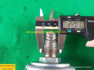 ลูกล้อ Hammer ขนาด 4 นิ้ว เกลียว 22 มิล มีเบรก 2 ล้อ ล้อยางยังสวย เข็นนิ่มไม่เป็นรอย ล้อหมุนได้รอบ 4 ล้อ ล้อลื่นดี สภาพดี จัดชุด 4 ล้อ 450 บาทไม่รวมส่ง มี 3 ชุด