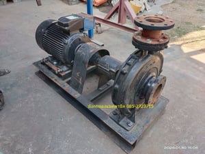 ปั๊มน้ำ Grundfos รุ่น 125x100-400 มอเตอร์ Brook ขนาด 40 แรง ใช้ไฟสามเฟส 380V ความเร็วรอบ 1470 รอบต่อนาที ใบพัดทองเหลือง 16 นิ้ว วัดจริง 17 นิ้ว ท่อน้ำเข้า 5 นิ้ว ออก 4 นิ้ว ส่งสูง 56 เมตร ได้ปริมาณน้ำ 3,500 ลิตรต่อนาที  ใบพัดสวย มอเตอร์หมุนนิ่ม สภาพสวย ราคา 40,000 บาทไม่รวมส่ง