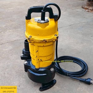 ปั๊มแช่ดูดโคลน ยี่ห้อมิตซูบิชิ ขนาด 0.5 แรง ใช้ไฟบ้าน 220V ท่อน้ำเข้าออก 1.5 นิ้ว ส่งสูง 8.5 เมตร ได้ปริมาณน้ำสูงสุด 250 ลิตรต่อนาที สภาพดี ใช้งานได้ปกติ ราคา 3,500 บาทไม่รวมส่ง