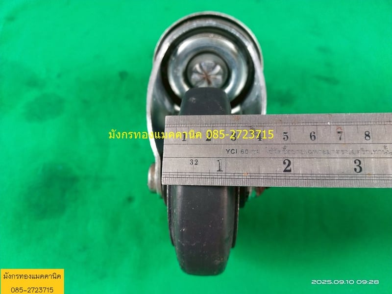 ลูกล้อ Hammer ขนาด 4 นิ้ว เกลียว 22 มิล มีเบรก 2 ล้อ ล้อยางยังสวย เข็นนิ่มไม่เป็นรอย ล้อหมุนได้รอบ 4 ล้อ ล้อลื่นดี สภาพดี จัดชุด 4 ล้อ 450 บาทไม่รวมส่ง มี 3 ชุด