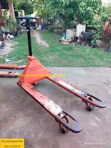 	 แฮนด์ลิฟท์ ยี่ห้อ BT ยกของได้ประมาณ 2 ตัน ขนาดกว้าง 68 ซม. ยาว 115 ซม. ล้อลื่นดี ยกได้สูง เข็นง่าย วงเลี้ยวแคบ เหล็กหนามาก สภาพดี ใช้งานได้ดีปกติ ราคา 3,900 บาทไม่รวมส่ง มีหน้าร้านอยู่เมืองนครสวรรค์ค่ะ