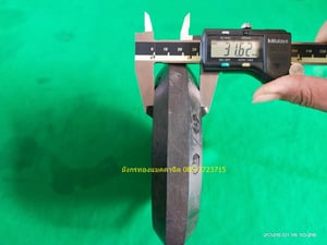 ลูกล้อเครื่องจักร ขนาด 6 นิ้ว โครงอลูมิเนียม ลูกปืนด้านใน 2 ตลับ ล้อเนื้อยางแน่น  สภาพสวย ใช้งานน้อย จัดชุด 4 ล้อ 400 บาทไม่รวมส่ง มี 8 ชุด