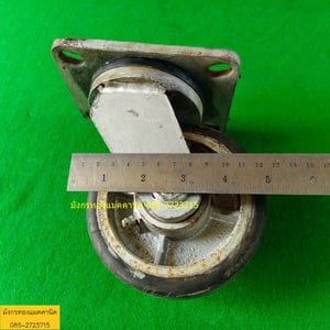 ลูกล้อโพลียูรีเทน ขนาด 5 นิ้ว ล้อหมุน 4 ล้อ โครงล้อหนามาก แข็งแรง รับน้ำหนักได้ดี ยางยังสภาพดี มีรอยการใช้งาน ชุดละ 850 บาทไม่รวมส่ง มี 1 ชุด