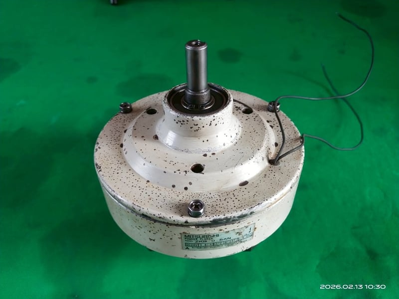 คลัทช์ไฟฟ้า มิตซูบิชิ ใช้ไฟ 24VDC  สภาพดี ใช้งานได้ปกติ ราคา 600 บาทไม่รวมส่ง