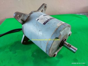 มอเตอร์ Hitachi ขนาด 124w ใช้ไฟสามเฟส 380V ความเร็วรอบ 720 รอบต่อนาที เดิมๆ หมุนนิ่ม สภาพดี ใช้งานได้ปกติ เดิมเป็นมอเตอร์พัดลมระบายอากาศ ราคา 600 บาทไม่รวมส่ง