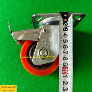 ลูกล้อโพลียูรีเทน ขนาด 4 นิ้ว ล้อหมุนมีเบรก 2 ล้อ โครงล้อหนาปานกลาง แข็งแรง รับน้ำหนักได้ดี ยางยังสภาพดี มีรอยการใช้งาน ชุดละ 600 บาทไม่รวมส่ง มี 1 ชุด