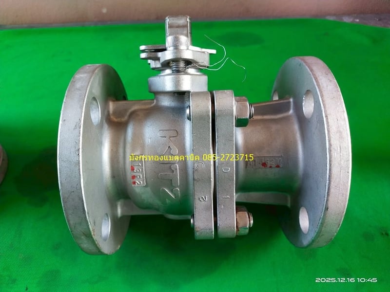 บอลวาล์วสแตนเลส KITZ  รุ่น 10K-50 S14A ขนาด 2 นิ้ว สแตนเลสเกรด 14A เทียบเท่าเกรด 316 ทนการกัดกร่อนได้ดีกว่าเกรด 304 สภาพใหม่ป้ายห้อย ไม่มีด้าม ราคา 2,000 บาทไม่รวมส่ง