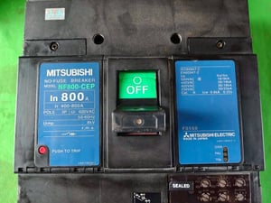 เบรกเกอร์ มิตซูบิชิ รุ่น NF800-CEP ขนาด 800A เฟรมใหญ่ ใช้งานได้ปกติ ราคา 5,000 บาทไม่รวมส่ง เบรกเกอร์ มิตซูบิชิ รุ่น NF800-CEP ขนาด 800A เฟรมใหญ่ ใช้งานได้ปกติ ราคา 5,000 บาทไม่รวมส่ง