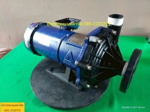 ปั๊มสารเคมี ปั๊มแม่เหล็ก IWAKI  MAGNET  PUMP ขนาด 1 แรง ใช้ไฟสามเฟส 200V (สามเฟสญี่ปุ่น)  ท่อน้ำเข้า 1.5 นิ้ว ออก 1.5 นิ้ว   สภาพดี ใช้งานได้ปกติ ราคา 3,500 บาทไม่รวมส่ง