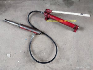 แม่แรงยกของแบบปั๊มไฮดรอลิกมือโยก ขนาดตามภาพ ทดสอบแล้วใช้งานได้ปกติ ราคา 2,500 บาทไม่รวมส่ง