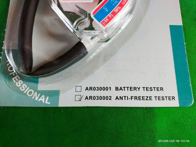เครื่องทดสอบคุณภาพน้ำยาหล่อเย็นและจุดเยือกแข็ง Jonnesway รุ่น AR030002  ฟังก์ชันการใช้งาน: ใช้สำหรับตรวจสอบประสิทธิภาพของน้ำยาหล่อเย็นและจุดแข็งตัวของน้ำยาในระบบหม้อน้ำ  ของใหม่เก่าเก็บ ขายตามสภาพ อุปกรณ์ครบในกล่อง อันละ 50 บาทไม่รวมส่ง มี 40 อัน