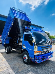 ISUZU NPR 130แรงม้า รถบรรทุก 6ล้อ ดั้มพ์ ปี2003