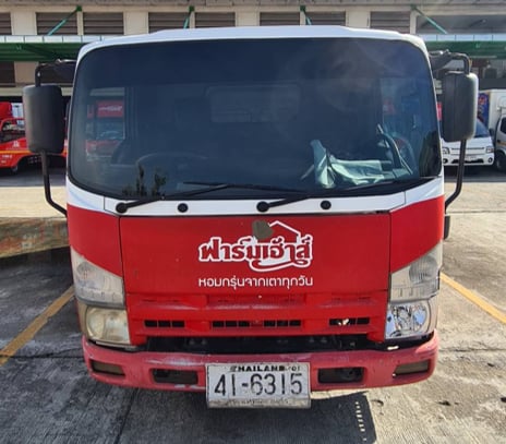 ISUZU NLR รถบรรทุก 4ล้อ ตู้แห้ง ปี2010