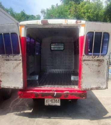ISUZU NLR รถบรรทุก 4ล้อ ตู้แห้ง ปี2010 ISUZU NLR รถบรรทุก 4ล้อ ตู้แห้ง ปี2010