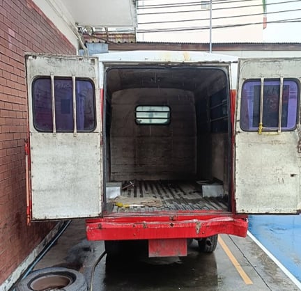 ISUZU NLR 130แรงม้า รถบรรทุก 4ล้อ ตู้แห้ง ปี2009 ISUZU NLR 130แรงม้า รถบรรทุก 4ล้อ ตู้แห้ง ปี2009