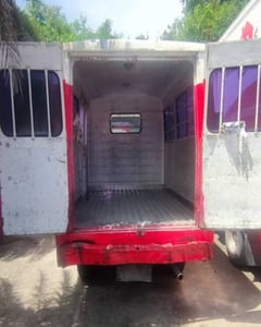 ISUZU NLR รถบรรทุก 4ล้อ ตู้แห้ง ปี2014 ISUZU NLR รถบรรทุก 4ล้อ ตู้แห้ง ปี2014