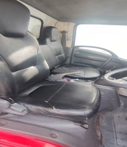 ISUZU NLR รถบรรทุก 4ล้อ ตู้แห้ง ปี2010 ISUZU NLR รถบรรทุก 4ล้อ ตู้แห้ง ปี2010