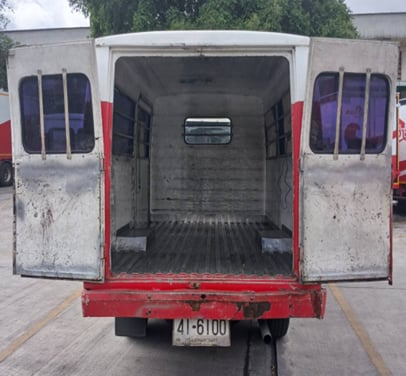 ขาย ISUZU NlR รถบรรทุก 4 ล้อ 130 แรงม้า ปี 2552 ขาย ISUZU NlR รถบรรทุก 4 ล้อ 130 แรงม้า ปี 2552