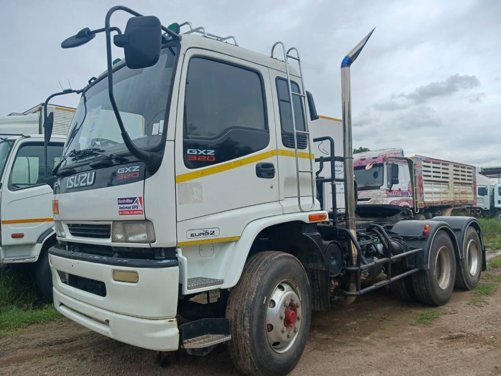 ISUZU GXZ 270แรงม้า รถบรรทุก 10ล้อ หัวลาก เฉพาะหัว ปี45