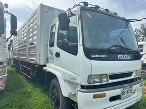 ISUZU FTR 180แรงม้า รถบรรทุก 6ล้อ ISUZU FTR 180แรงม้า รถบรรทุก 6ล้อ
