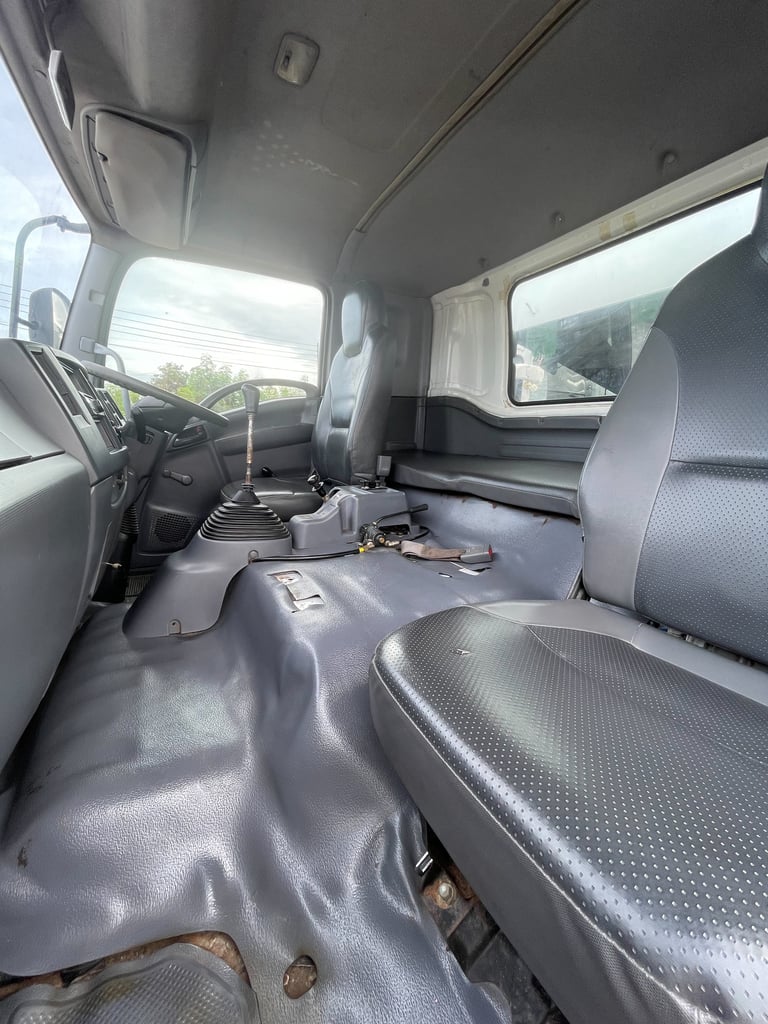 ISUZU FXZ 360แรงม้า รถบรรทุก 10ล้อ ดั้มพ์ ปี60