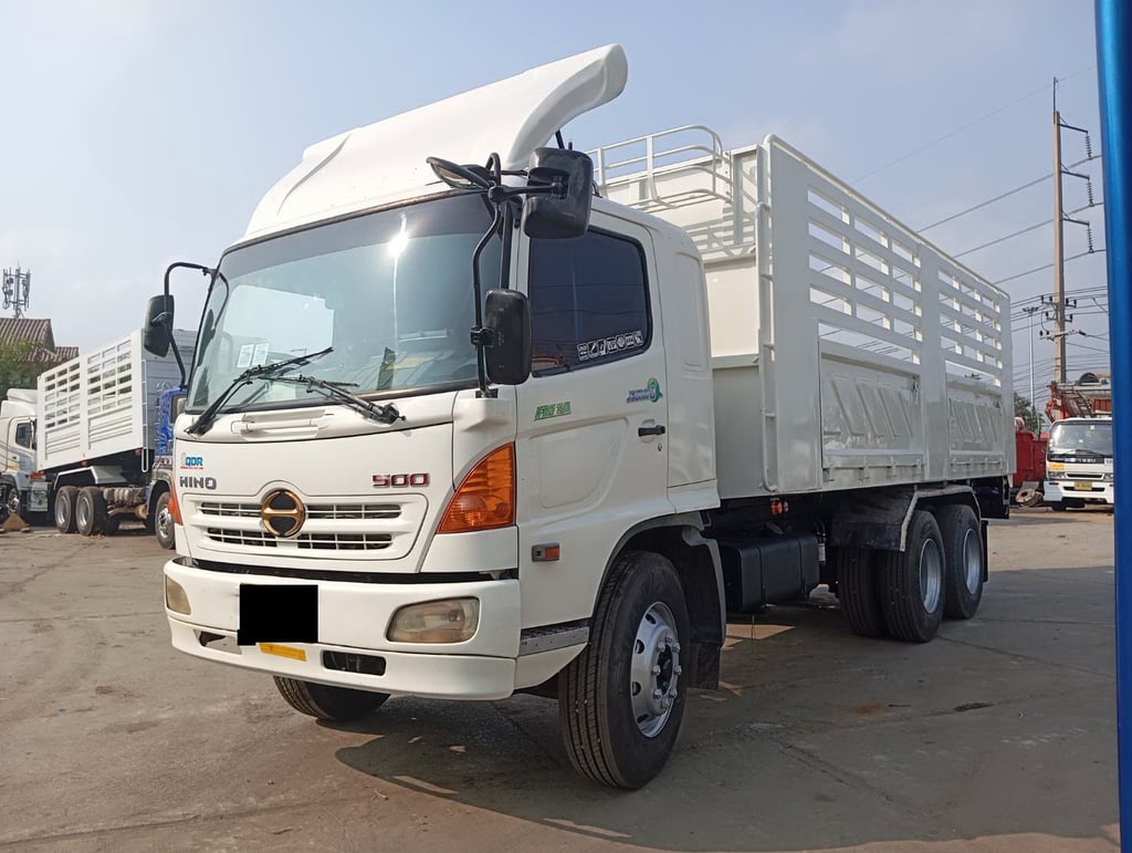 HINO FM 245แรงม้า ปี2554 ภายในสวย ใหม่ๆ HINO FM 245แรงม้า ปี2554 ภายในสวย ใหม่ๆ
