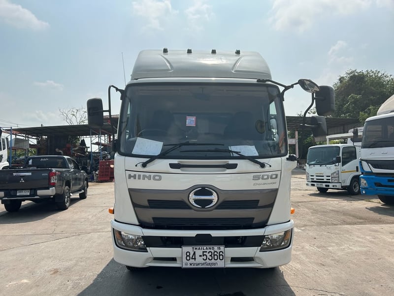 HINO FC 210แรงม้า รถบรรทุก 6ล้อ ปี2565