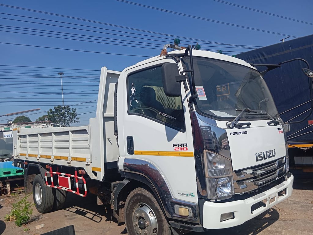 ISUZU FRR 210แรงม้า รถบรรทุก 6ล้อ ดั้มพ์ ปี2559