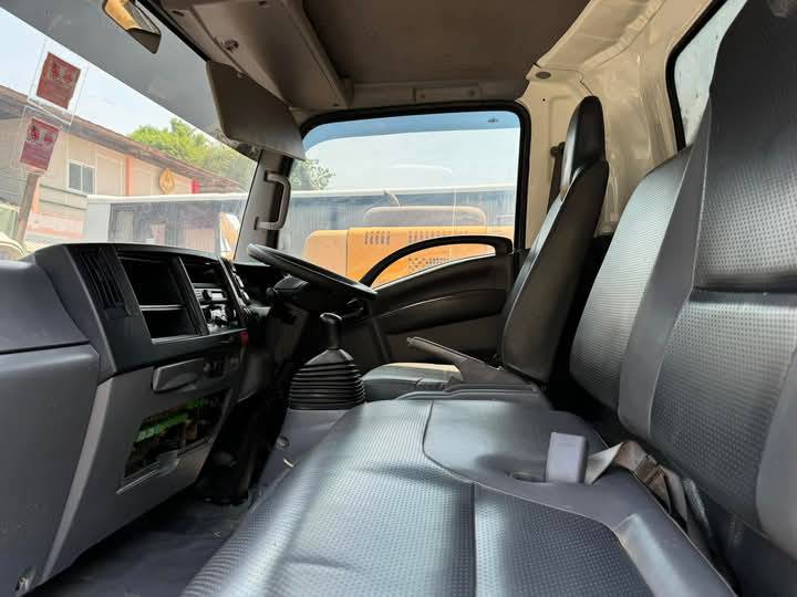 ISUZU NPR 150แรงม้า ตู้เปียก รถบรรทุก 6ล้อ ปี2564