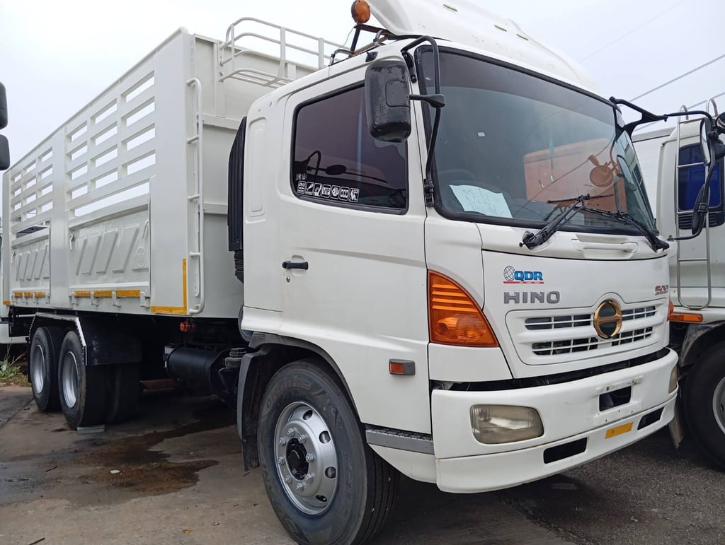 HINO FM 245แรงม้า รถบรรทุก 10ล้อ กระบะคอกสูง ปี54
