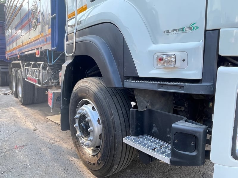 ISUZU FXZ 360แรงม้า รถบรรทุก 10ล้อ ดั้มพ์ ปี2562