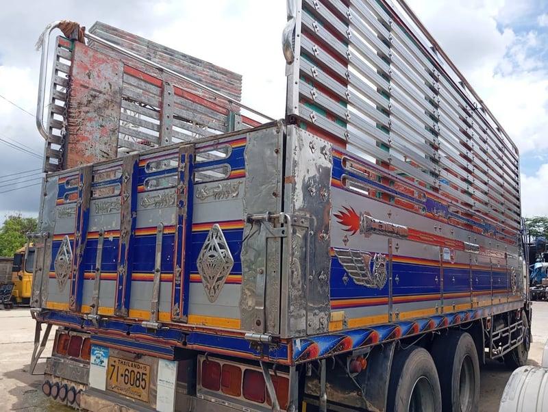 HINO FL 212แรงม้า ปี2557