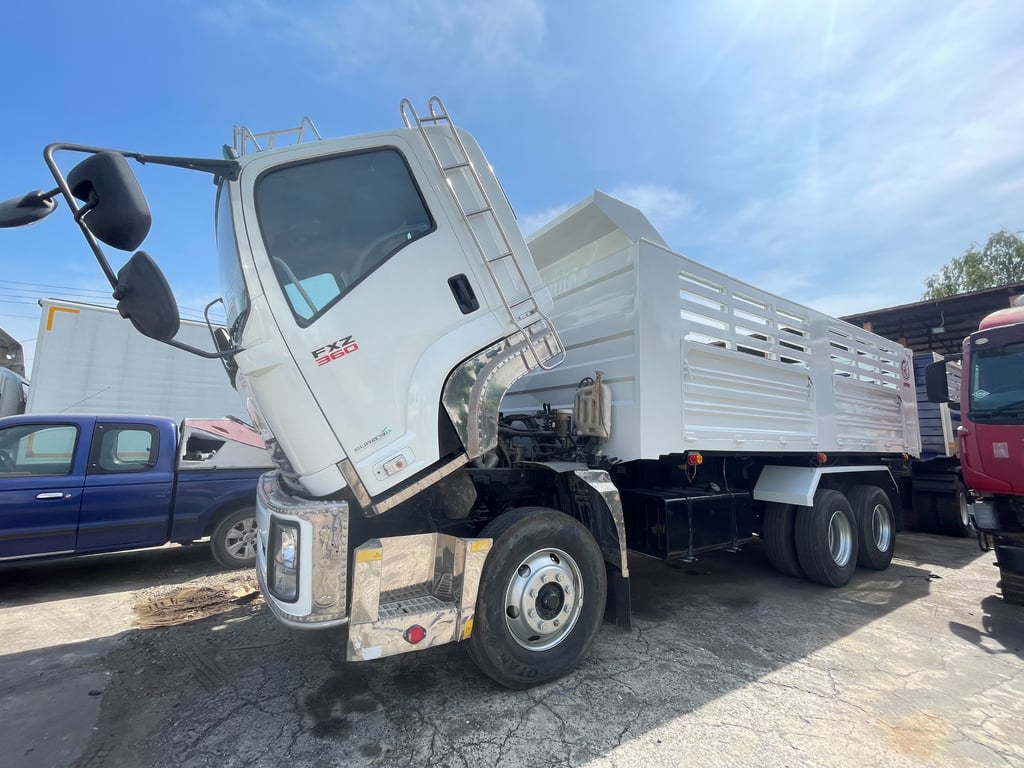 ISUZU FXZ 360แรงม้า รถบรรทุก 10ล้อ ดั้มพ์ ปี60