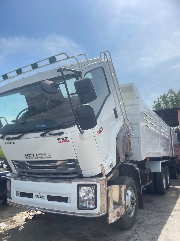 ISUZU FXZ 360แรงม้า รถบรรทุก 10ล้อ ดั้มพ์ ปี60