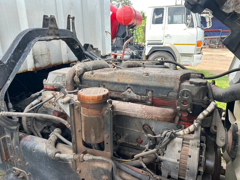 ISUZU FTR 180แรงม้า รถบรรทุก 6ล้อ ISUZU FTR 180แรงม้า รถบรรทุก 6ล้อ