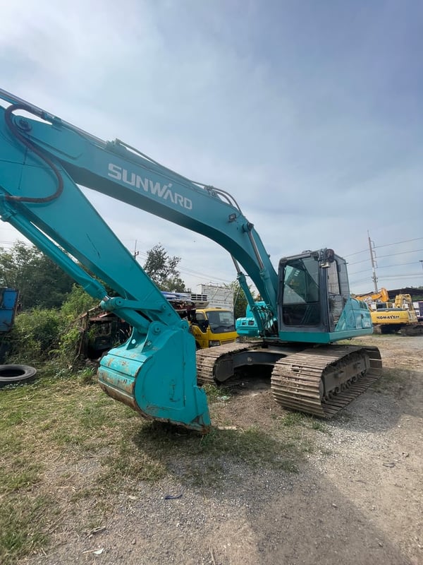 รถแม็คโคร SWE210 รถใช้งานได้ปกติ