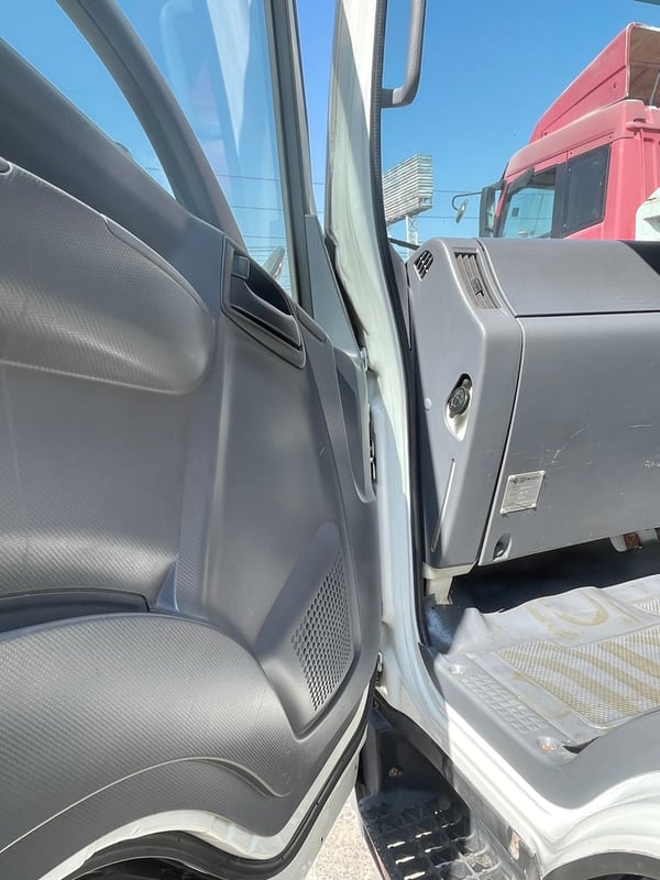 ISUZU NPR 150แรงม้า รถบรรทุก 6ล้อ ตู้เย็น ปี2564