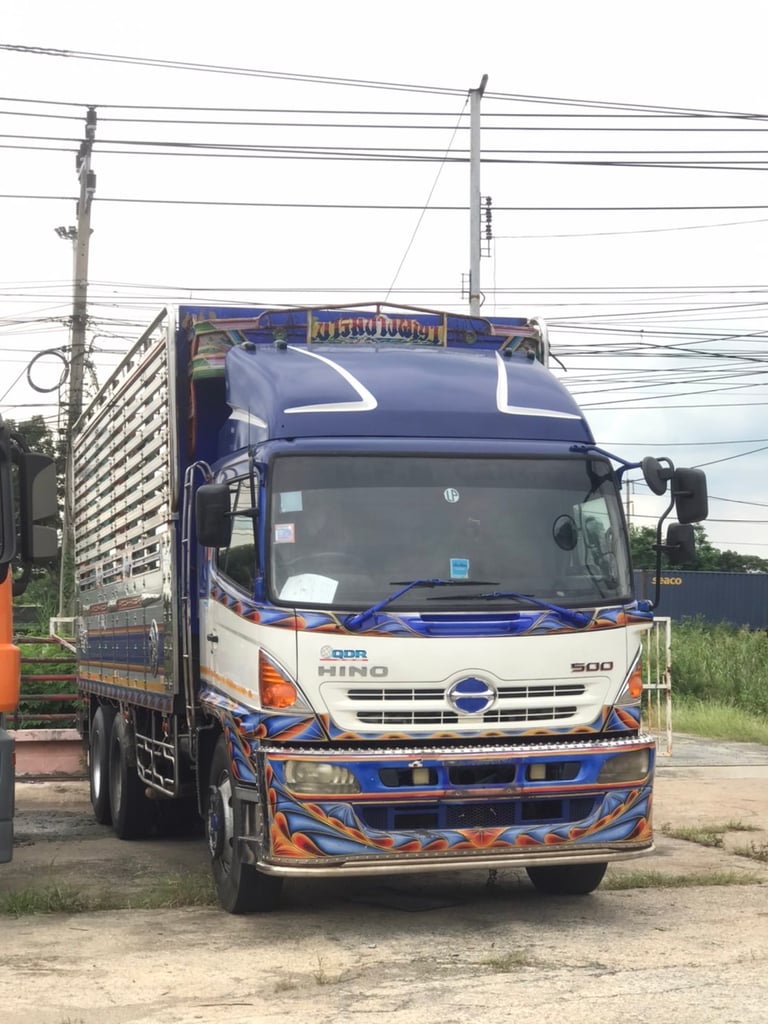 HINO FL 210แรงม้า รถบรรทุก 6ล้อ กระบะคอกสูง ปี57