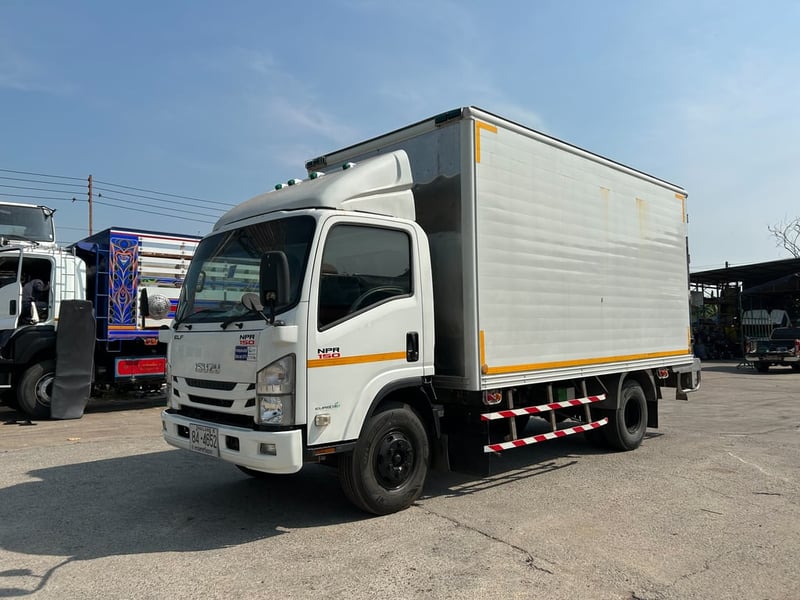 ISUZU NPR 150แรงม้า ตู้เปียก รถบรรทุก 6ล้อ ปี2564