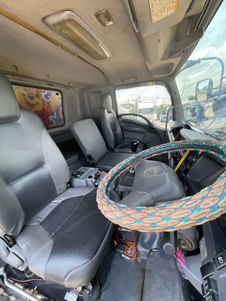 ISUZU FXZ 360แรงม้า รถบรรทุก ดั้มพ์ ปี59