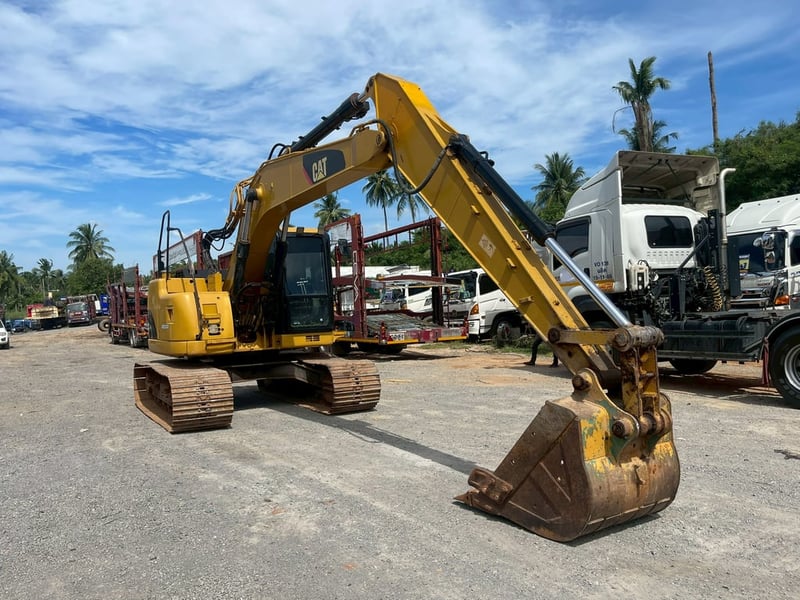 "รถ JCB CATERPILLAR รุ่น 422E"