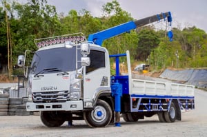 ISUZU FRR 210แรงม้า รถบรรทุก 6ล้อ กระบะเหล็กติดเครน ปี2018 เลขไมล์ 67,220 กม.