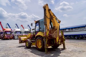 รถ JCB CATERPILLAR รุ่น 422E" รถ JCB CATERPILLAR รุ่น 422E"