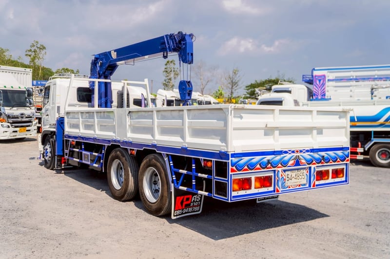 HINO FL 260แรงม้า รถบรรทุก 10ล้อ กระบะเหล็กติดเครน ปี2018 เลขไมล์ 256,862 กม.