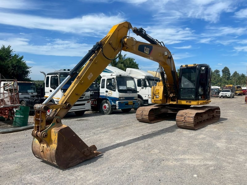 "รถ JCB CATERPILLAR รุ่น 422E"